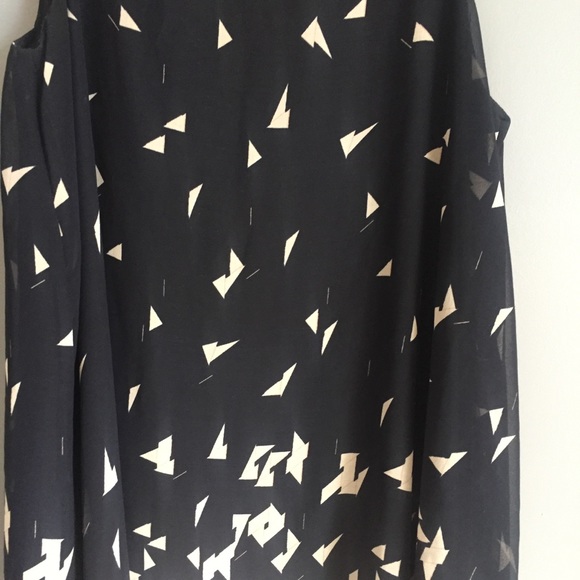 Max Studio Sleeves Floral Dress - Picture 3 of 5